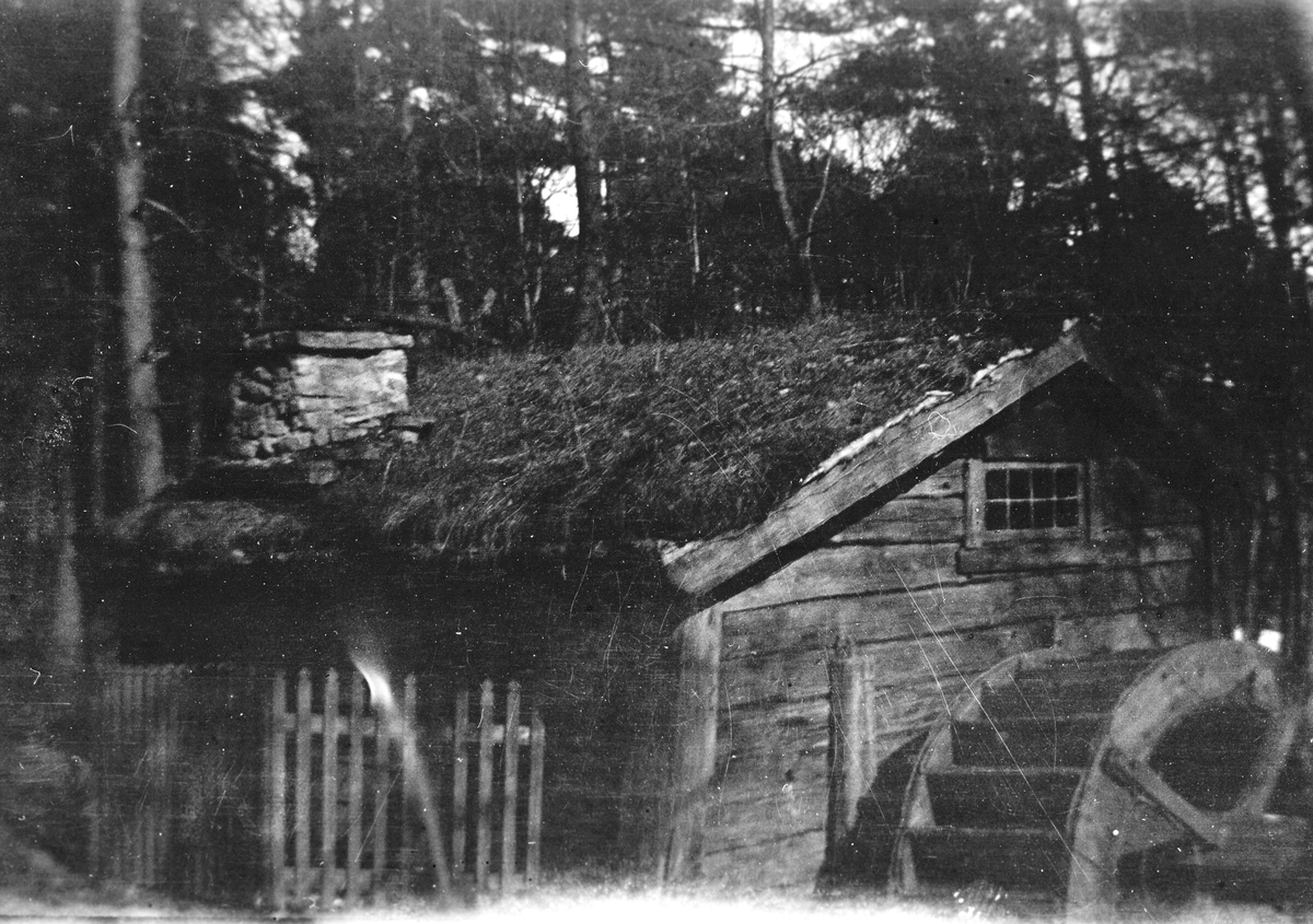 Gammal byggnad i Stadsparken i Jönköping. År 1910.