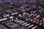 Flygbild över Gävle, norra stadsdelen. Nynäs idrottsplats i bildens vänstra hörn.