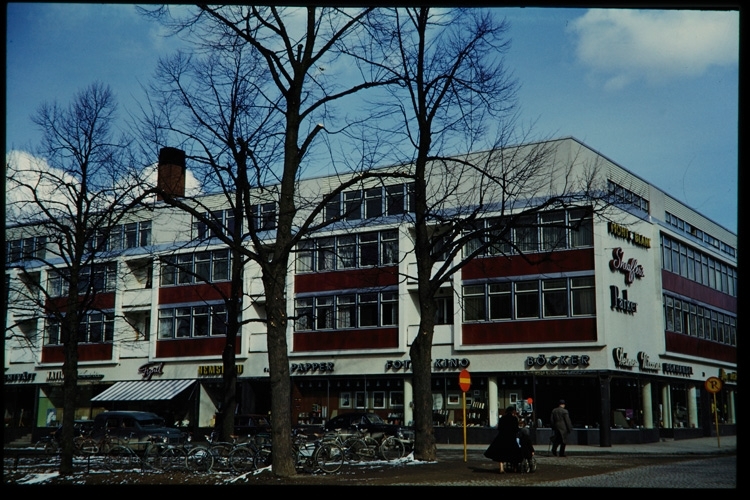 Helmer Nilssons hus 1956, hörnet Storgatan / Västra Esplanaden, Växjö.