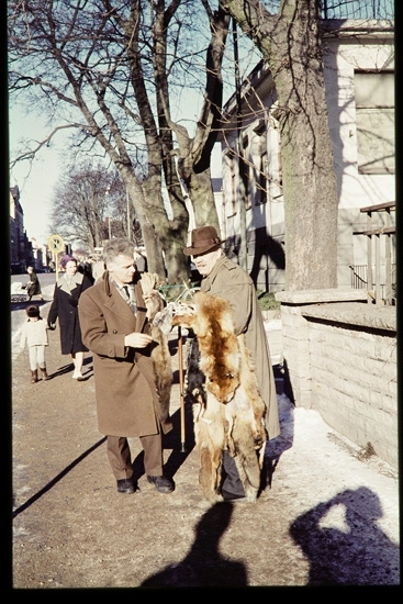 Skinnmarknad i Växjö, ca. 1960-tal.