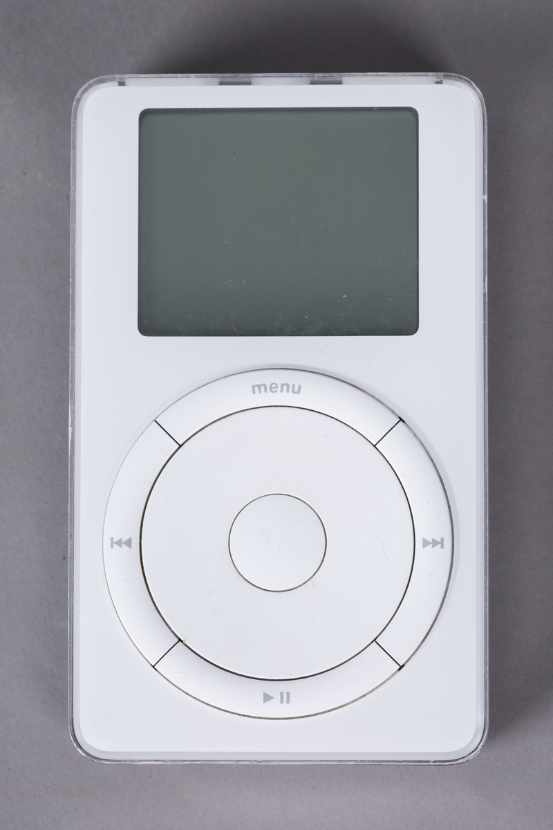 Mp3-spiller med minnekapasitet på 5GB. LCD-display i sort/hvitt. Mekanisk hjul for navigering. Utgang for hodetelefoner (ministereo). FireWire-port. Kun kompatibel med Mac. Støtter formatene mp3, wav og aiff.