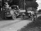 Två lastbilar. 1922 Traffic Amerikansk lastbil 30hk 2000kg reg.ägare 29/4 1922 Norrsundets Arbetares Konsumtionsförening Norrsundet.
T-Ford lastbil 1923 reg.ägare 28/6 1923 hemmansägare P Anshelm Häcklinge Hamrånge.