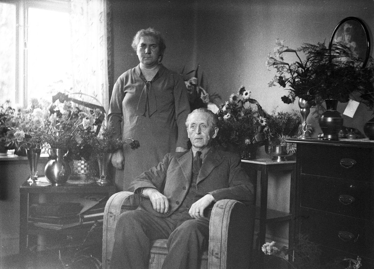 Hanna och Albin Krigh, Konsumföreståndare

