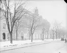 Post- och telegrafhuset togs i bruk 1913. Huset hat tegelfasad, murad i mönster, och en mäktig huvudentré.