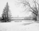 Karlholm
Charles de Geer flyttade en masugn från Leufsta Bruk år 1729 och byggde upp Karlholms Bruk kring denna.
År 1909 fick Karlholm ett sågverk som vid högsäsong sysselsatte 200 man.