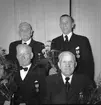 Älvkarleby, medaljutdelning bland kommunalmän.         17 december 1951.