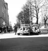 Bilolycka mellan en Buick 1939 och Volvo 1939 den 8 april 1952.  Korsningen Norra Kungsgatan och Ruddammsgatan.