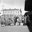 Hälsingborg fotbollslag vid Centralstationen. 26 juni 1952.