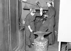 Smedskurs för damer. Augusti 1943