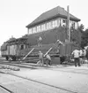 Reportage för Gefle Dagblad. Elektrificering av bangård. Ställverksbyggnad vid järnvägsövergången vid Nygatan, Gävle, 1937.