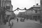 Norra Köpmangatan i Gävle. Det är Drottninggatan österut och och tvärgatan är Norra Köpmangatan.