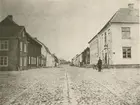 Storgatan i Borgholm med kronofogde Eneman.