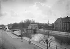 Fyrisån, Pumphuset, Flustret och Anatomiska institutionen, Uppsala sannolikt 1880-tal