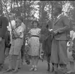 Furuviksparken invigdes pingstdagen 1936.

Folkdanslaget Furuviks Ungdomslag och Barnkabarén blev Furuviksbarnen