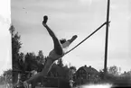 Gästrikland - Hälsingland. Friidrott på Strömvallen.         26 juli 1953.