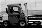 AGEVE. Truck. Den 19 april 1971