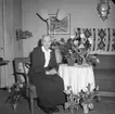 Födelsedag i hemmet, 27 februari 1954.                 Beställt av: Einar Larsson, Kungsbäcksvägen 4, Gävle