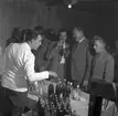 Reportage av taklagsfest. 22 september 1956.
Lönns Målerifirma, Åkargatan 45