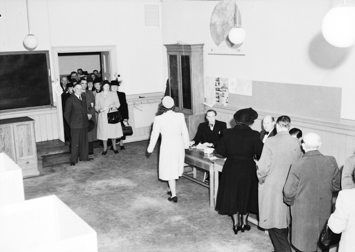 Valbilder tagna under valdagen. 19 september  1948.
