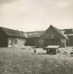 Stall och ladugårdsbyggning. Ägare (1939) Jonas Olsson i Svartvik.