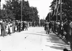 År 1938. Kamratmöte vid Kungsbäck. Reportage för Gefle Dagblad