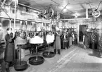 Interiör från Elfströms Trikåfabrik, Arbetshusgatan 77, Gävle. 22 februari 1946.