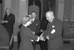 Gävle Hantverksförenings medaljutdelning på Stadshuset vid gesällutnämning. 10 december 1948. Reportage för Norrlands-Posten.