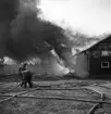 Brand i Olssons lumpupplag vid vagnsverkstaden. Maj 1947.