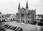 Centralplan med Sjömanskyrkan och Taxistation, troligen 1936. Utanför står bl.a. tre nya Dodgar.