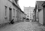 På söder, Södra Kungsgatan i bakgrunden.                  1 december 1953