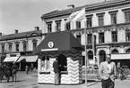 Gästriklands Turistförening kiosk på Centralplan. Juni 1945
