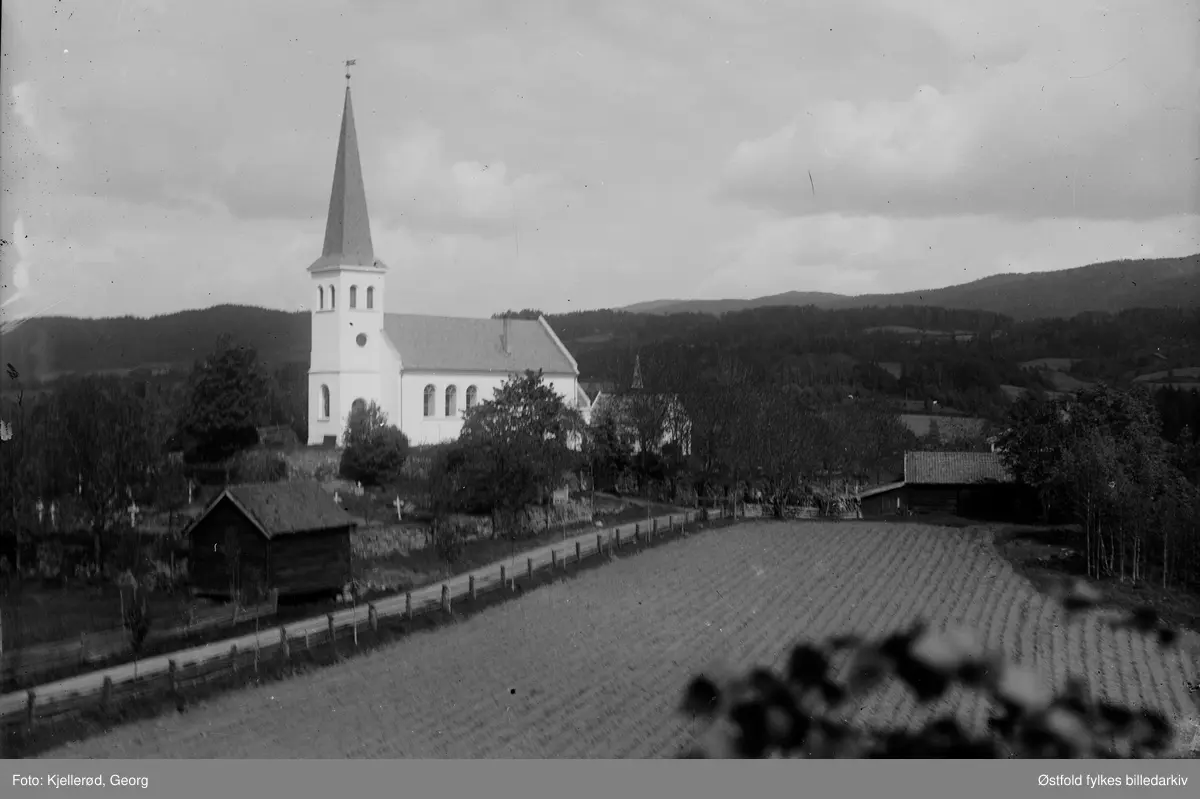 Haug kirke,  på Ringerike.