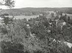 Vy över Tyllinge säteri.