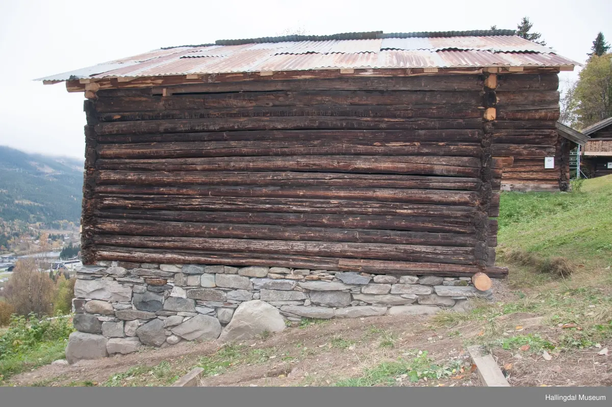 Sauestall med trev  på Ål Bygdamuseum, Leksvol