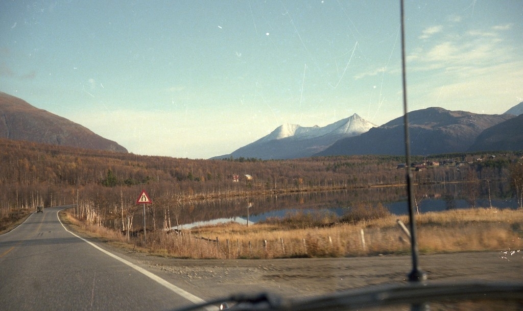 Øvre Sætervann, like sør for Setermoen sentrum.