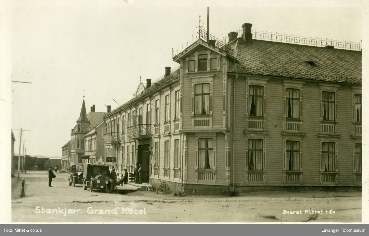 Postkort av  av trehotellet.