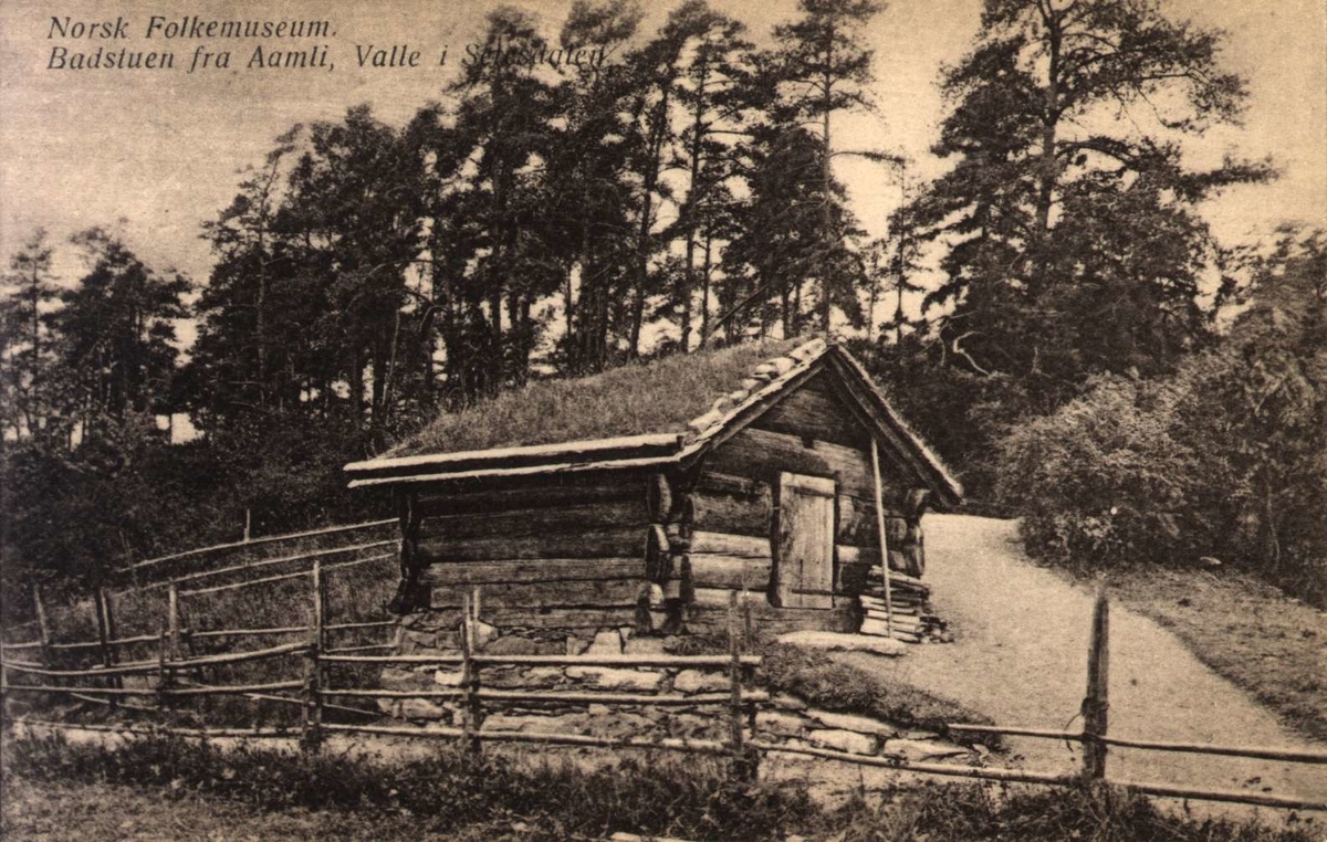 Postkort. Badstue fra Aamli,  Setesdaltunet, NF.