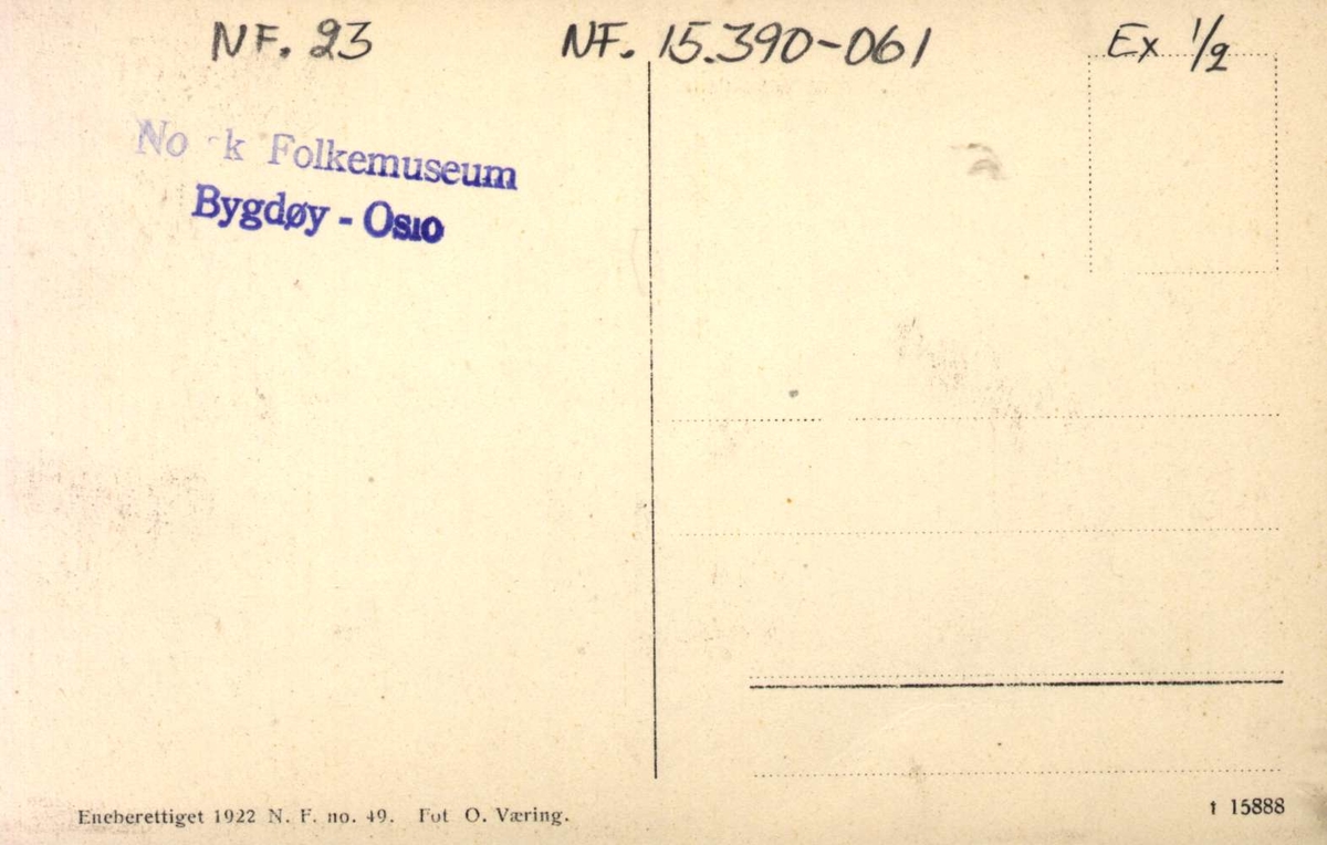 Postkort. Væråsmostuen fra Flesberg i Numedal. Numedalstunet,NF.