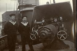 Lavettmonterad 12 cm kanon