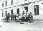 Målning av sjukhemmet Betanien 1911. Sjukhemmet låg inne i Hjorted, mittemot kyrkan.