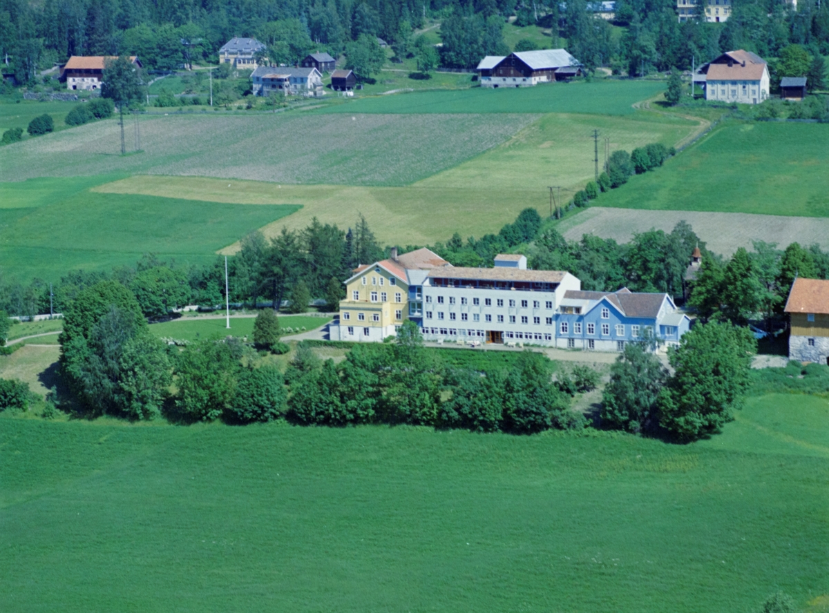 Flyfoto, Lillehammer, Søre Ål, Skogli helse- og rehabiliteringssenter