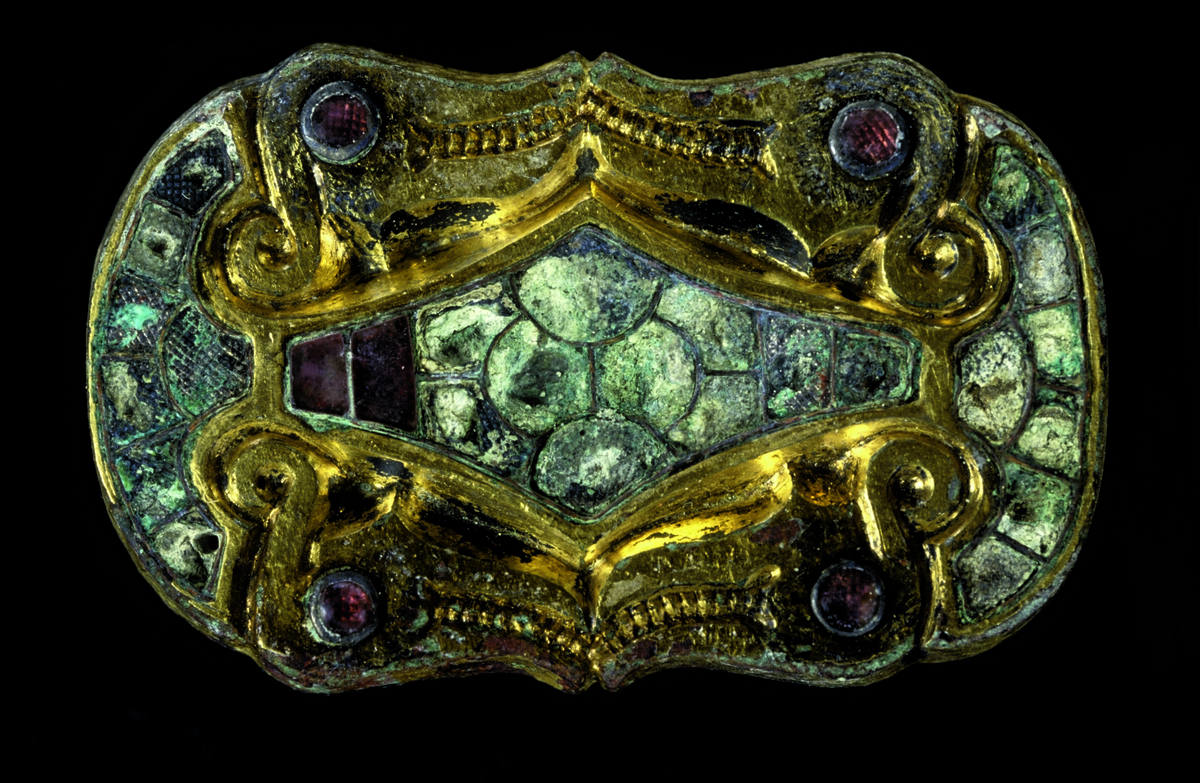 Beslag funnet på Åker. Slutten av 500 tallet e. kr.