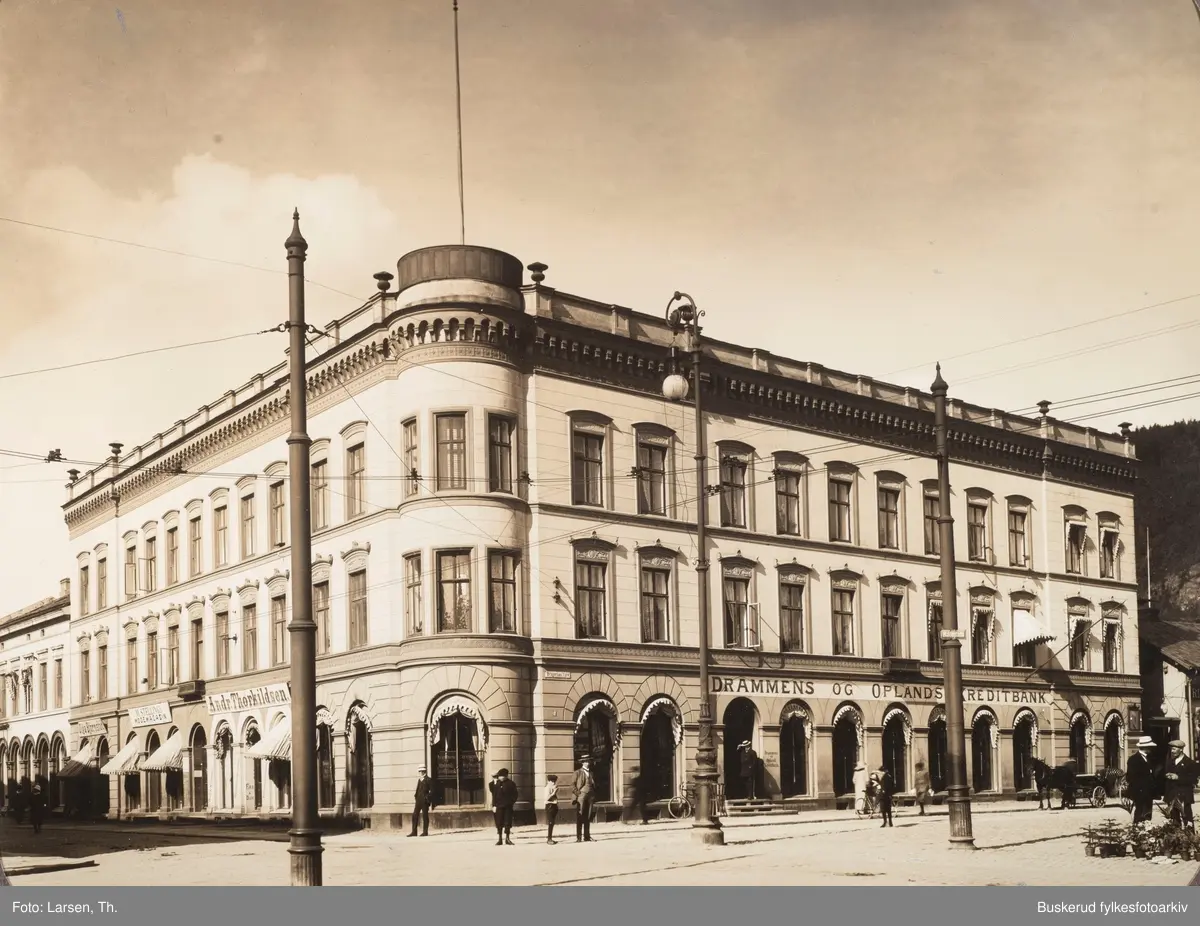 Drammen
Drammen og Oplands kreditbank
Øvre Storgate 1910.