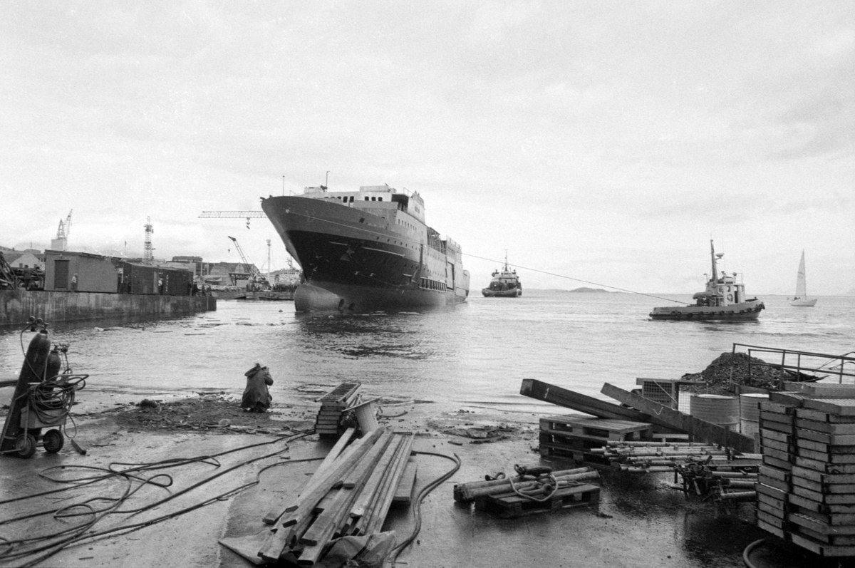 M/S "Vesterålen" sjøsettes.