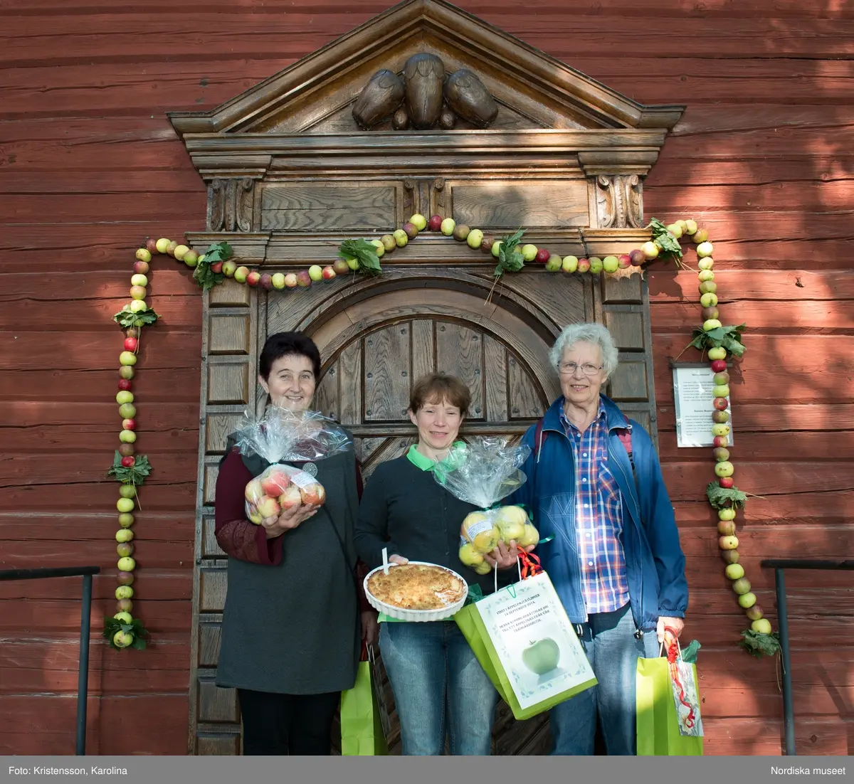Äppeldagarna Julita 2015, Äpplen, marknad, pajtävling