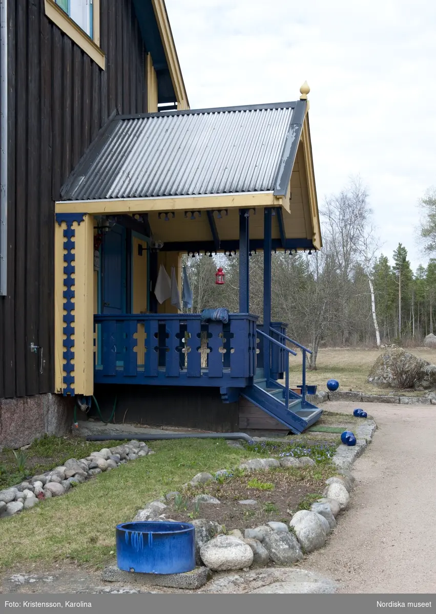 Rosa Taikon, Huset, trädgården och omgivningen kring Flor i Hälsningland