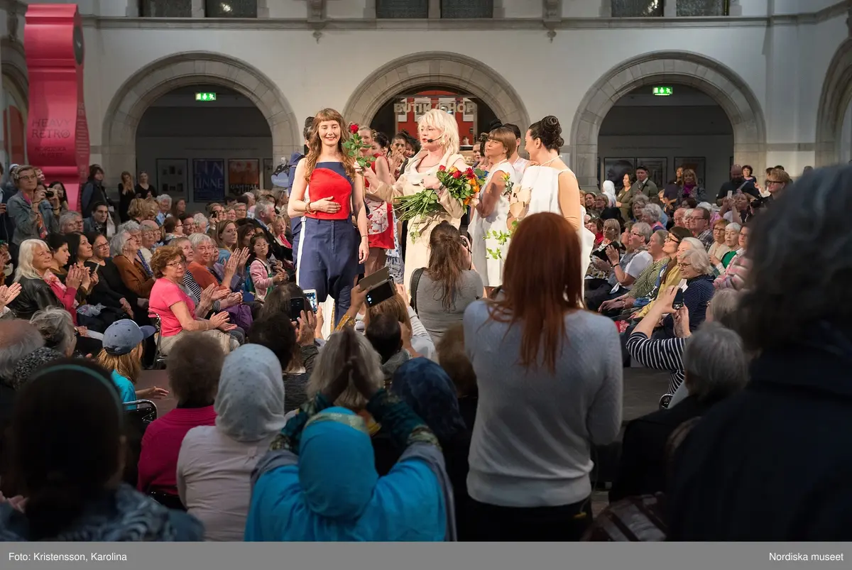 Livstyckets vårmarknad 2016, invigningstal och catwalk. Kompletterande material från själva marknaden i bildserie NMA.0079544