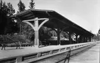 Perrongen vid Furuviks järnvägsstation, 1937.