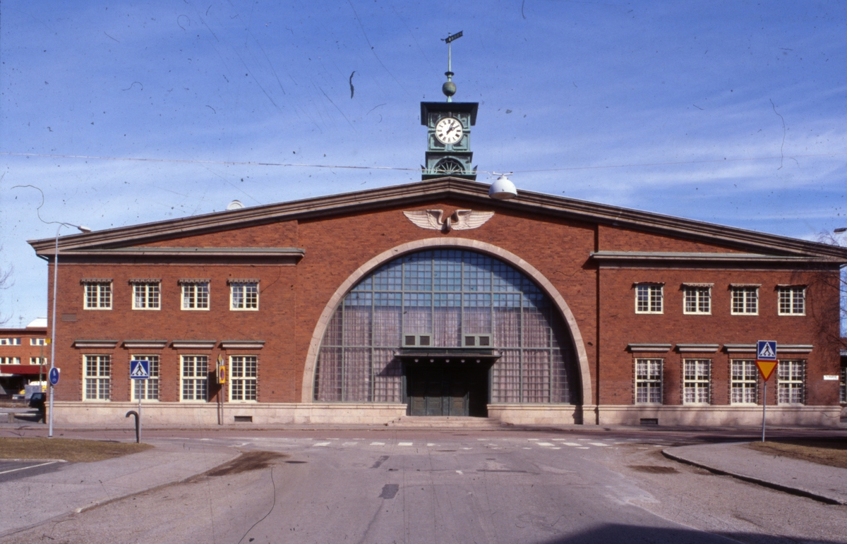 Södra station, byggd 1926, blev byggnadsminne 1986.


