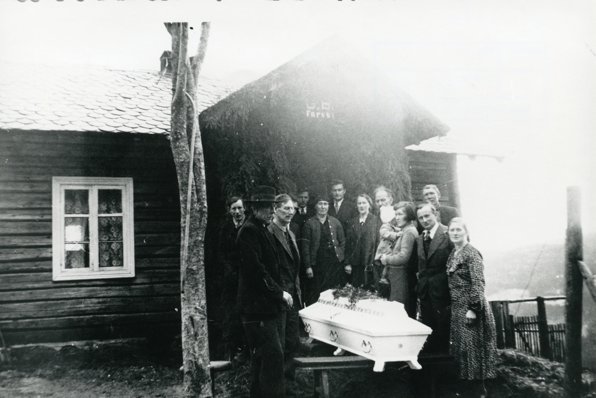 Gravferda til Gunhild Andersdotter , 1937.